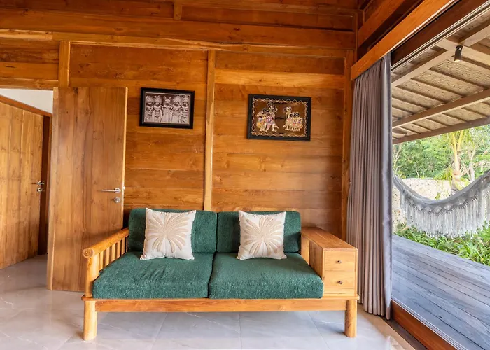 Kubu Gede Pensión 4*